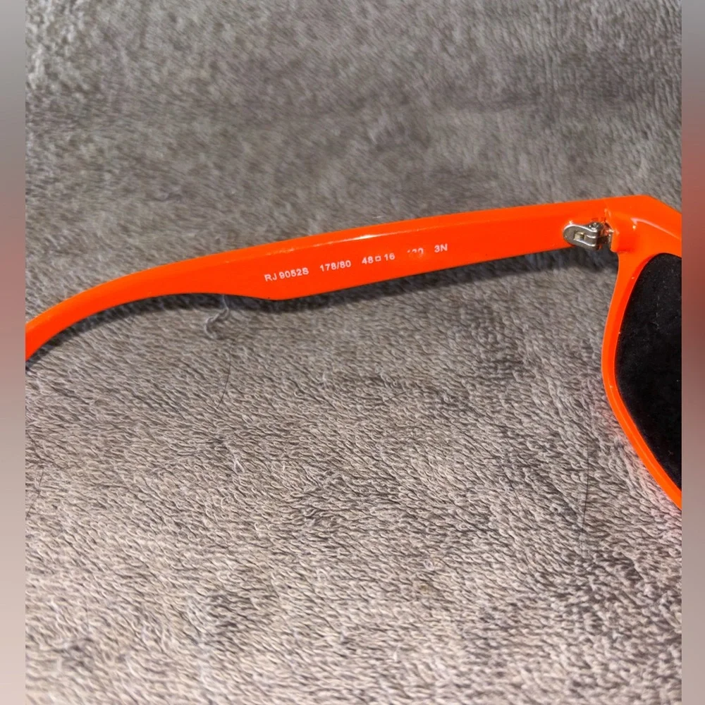 Ray-Ban Wayfarer kids navy/orange RJ9052S sunglasses